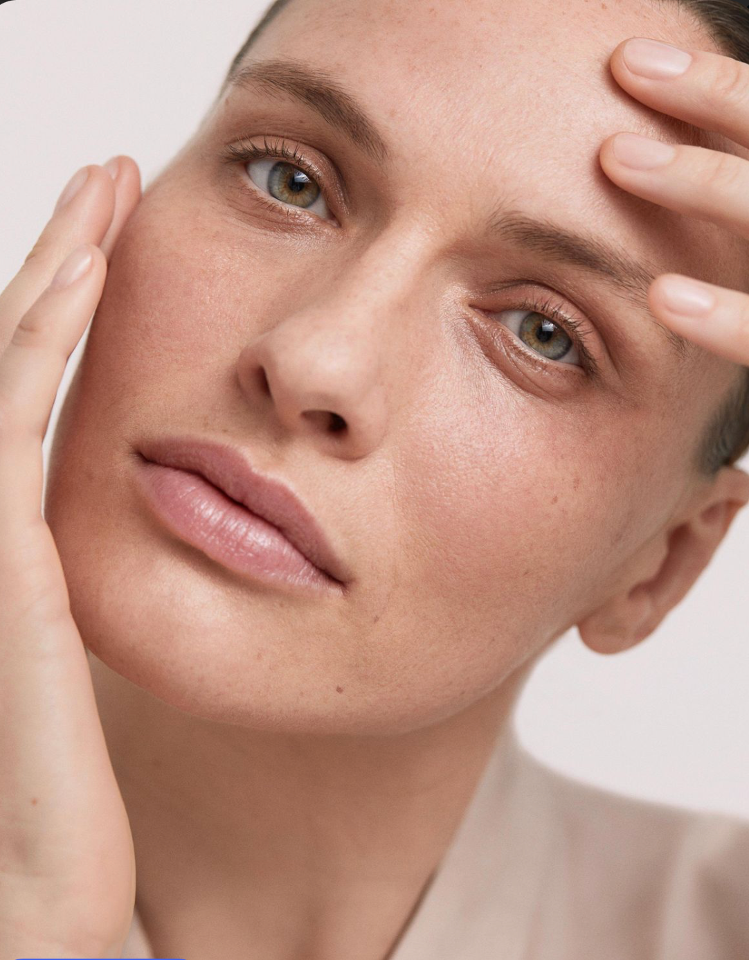 Effetto botox non invasivo e lifting viso: Peptide miomedico ad effetto levigante, la tecnologia skincare che agisce sulle rughe d’espressione.